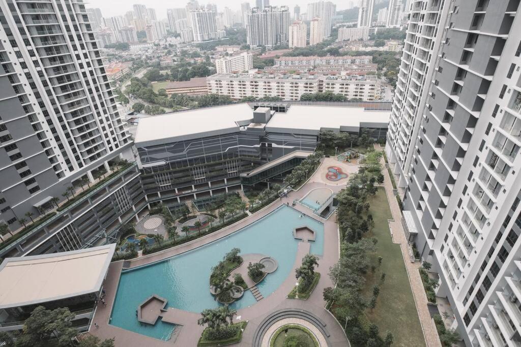 Contemporary United Point 6 Pax 现代风格 Desa Park & Mont Kiara Apartment Kuala Lumpur Luaran gambar