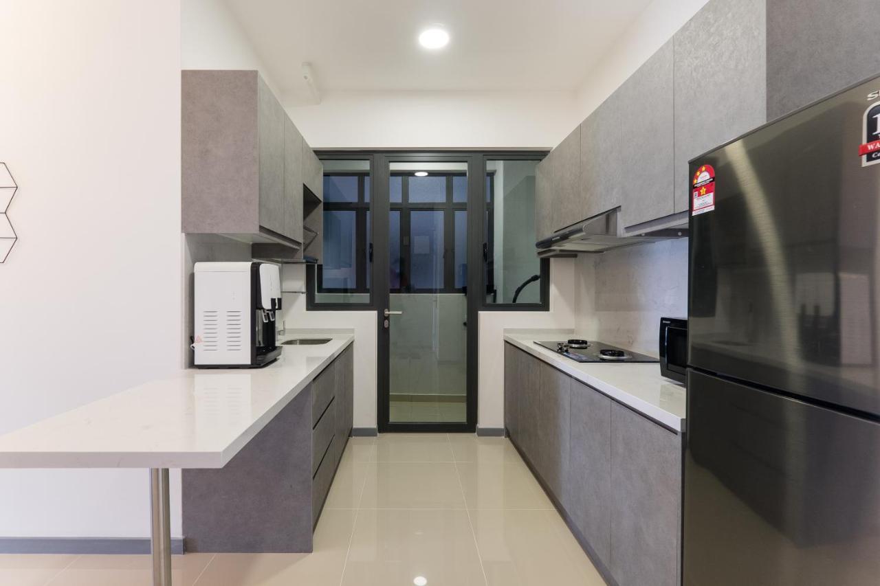 Contemporary United Point 6 Pax 现代风格 Desa Park & Mont Kiara Apartment Kuala Lumpur Luaran gambar